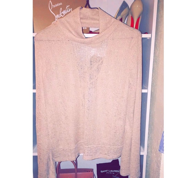 🌙 BELLA METALLIC SHEER TOP🌙 - Picture 2 of 4