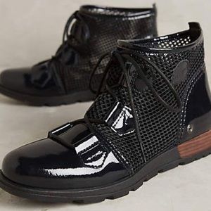 Sorel Major Lace Mesh Boot 😍
