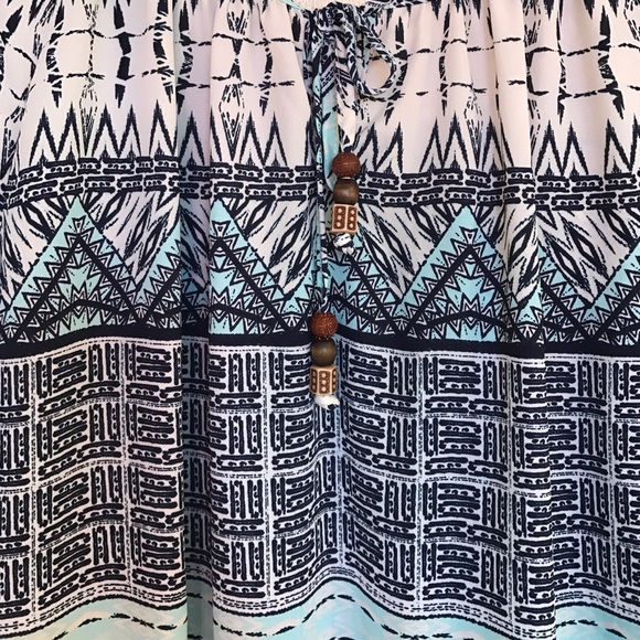 Aztec Blouse - Picture 2 of 2