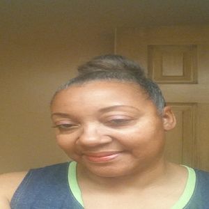 Meet your Posher, Arnelia