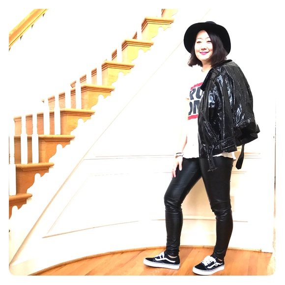 🔥(LIKE NEW) MANGO BLACK PATENT LEATHER JACKET