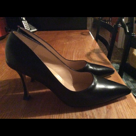 Manolo Blahnik basic pump
