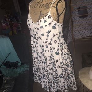 Free People mini dress beautiful flower print Sz 4
