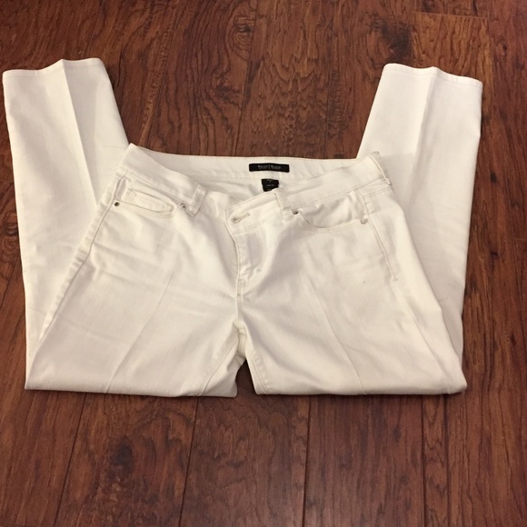 White House black market skinny jeans