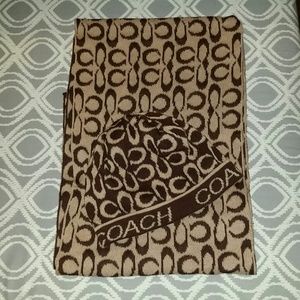 Coach hat and scarf set
