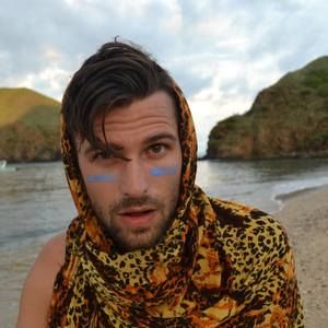 Meet your Posher, Alex