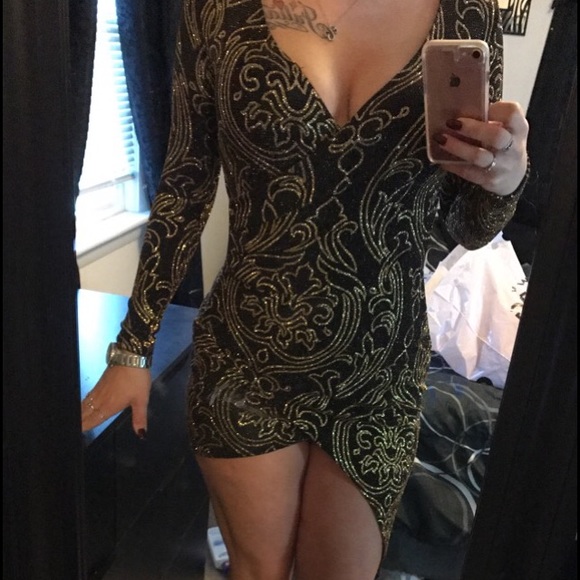 Sparkle Black and Gold Bodycon Dress✨