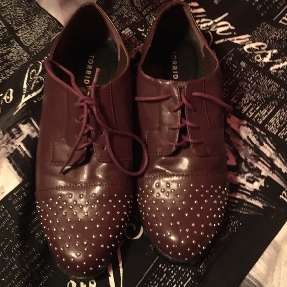 Torrid size:10 Oxford shoes, barely worn.