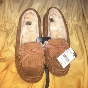 Outdoor moccasin slippers