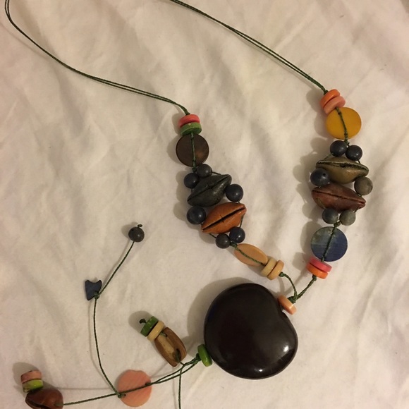 Unique statement necklace - Picture 4 of 4