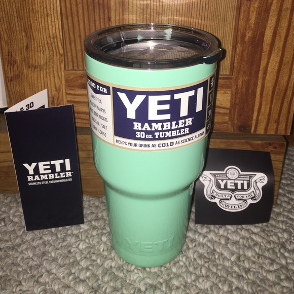 Authentic yeti 30 oz tumbler