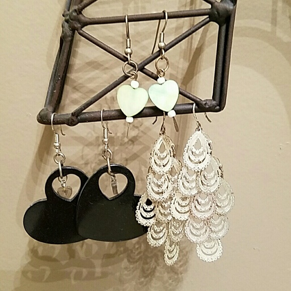 3 pairs of earrings bundle