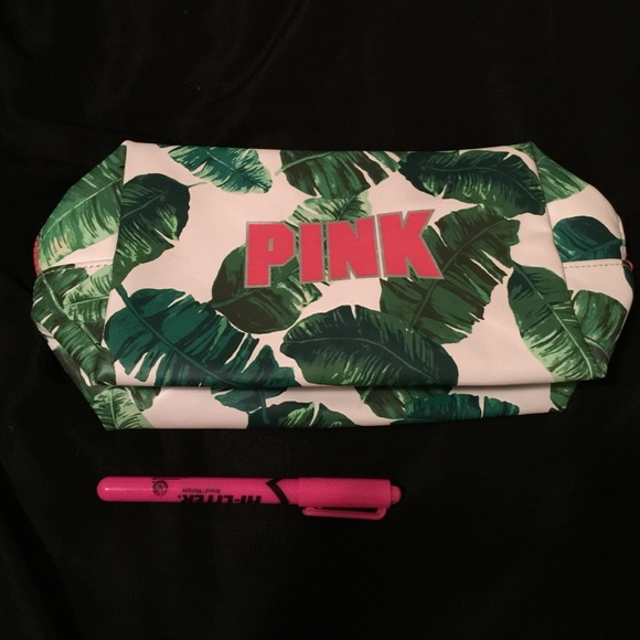 Pink makeup 💄 bag