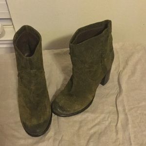 Olive Suede Boots (short)