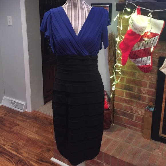 Adorable black and blue dress🎉