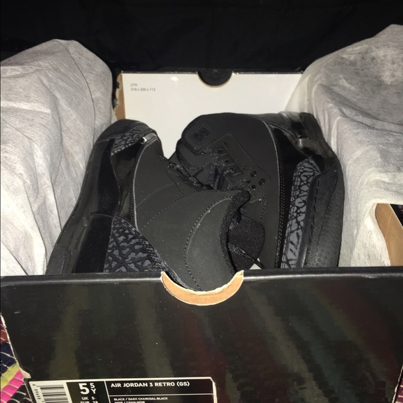 Nib Jordan Retro 3s 5.5Y