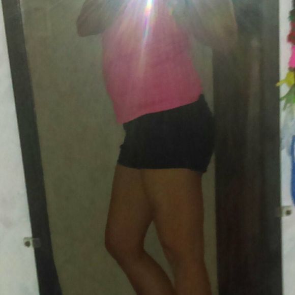 Meet your Posher, Jenn - Picture 1 of 1