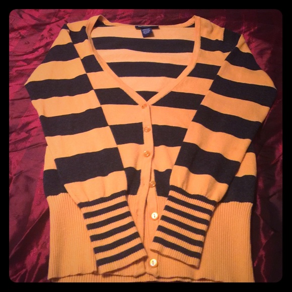 Cute Cardigan Only Worn Once!
