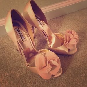 Rose gold Badgley Mischka pumps