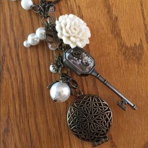 Plunder Jewelry Anita necklace