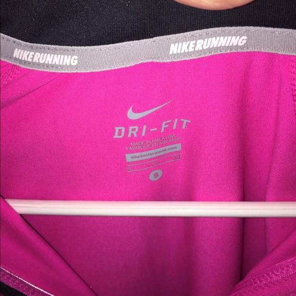 Hot pink Nike dri fit running long sleeve - Picture 3 of 3
