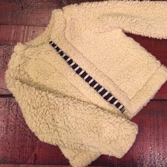 Lands end girls Sherpa reversible cardigan 4 /5 - Picture 2 of 4