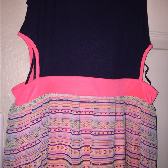 Navy blue and pink Aztec maxi dress - Picture 3 of 3