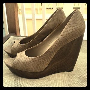 Jessica SIMPSON slip on wedge