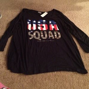 Soft 3/4 sleeve shirt.