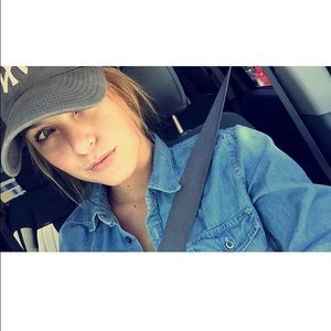 Meet your Posher, Karissa