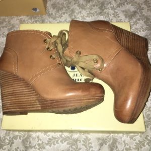 Lucky brand wedge boogies