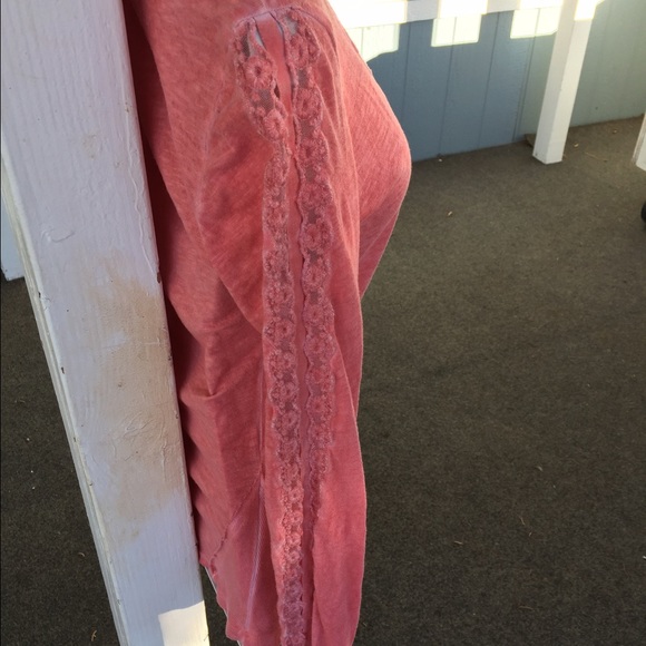 Shell stitch henley - Picture 4 of 4