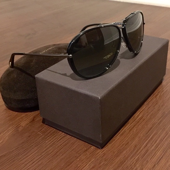 HOT 🔥Tom Ford Cyrille Aviators - Picture 2 of 4