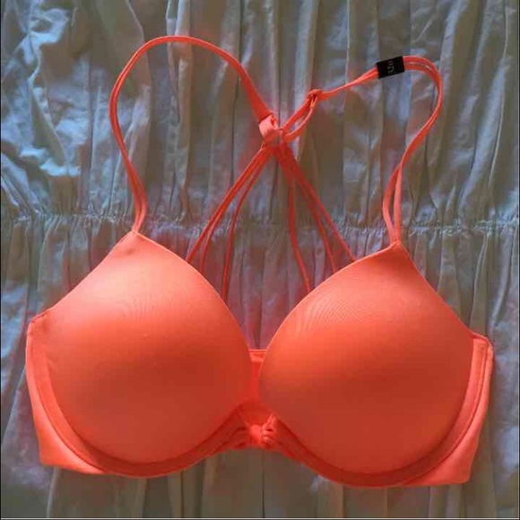 32 D Victoria secret bra