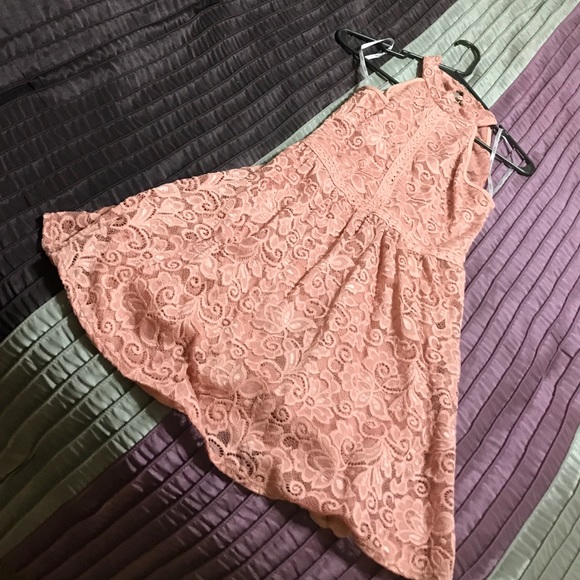 Papaya Dresses & Skirts - Dress lace