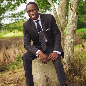 Meet your Posher, Babacar