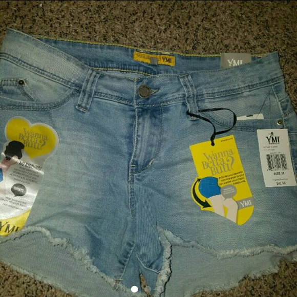 WANNA BETTA BUTT JEAN SHORTS - Picture 1 of 3