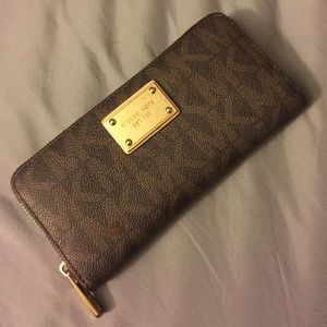 Michael Kors wallet (slightly used)