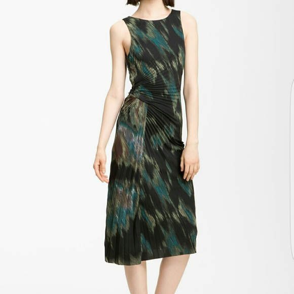 New Halston Heritage Pleated Printed Stretch Dress