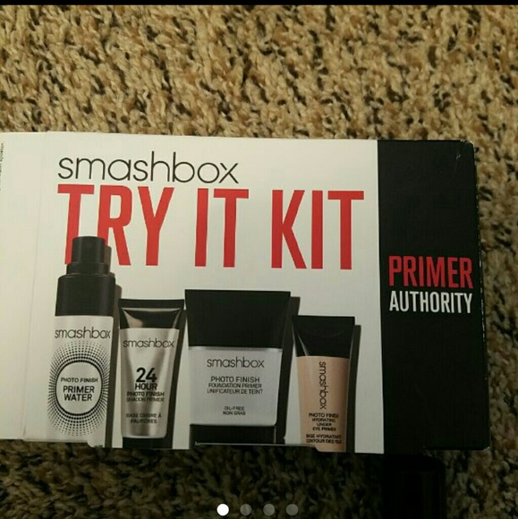 SMASHBOX TRY IT KIT - Picture 1 of 4