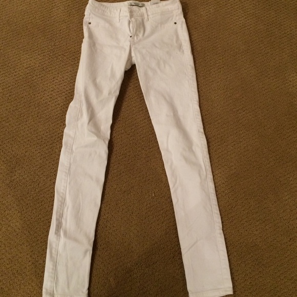 White Abercrombie and fitch jeans