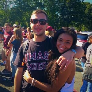 Meet your Posher, Emilee