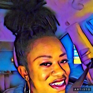 Meet your Posher, Crystal