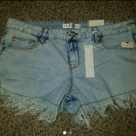 NWT SHORTS - Picture 1 of 2