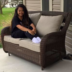 Meet your Posher, Marie