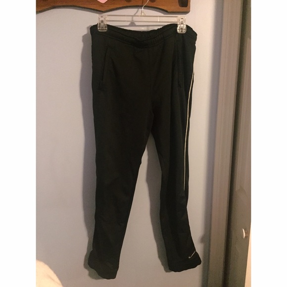 Comfy men's small Nike athletic pants