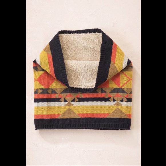 Aspen Pattern Snood Scarf - Picture 2 of 2