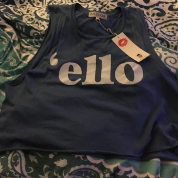 SALE! Wildfox muscle shirt, slightly cropped (S) - Picture 1 of 3
