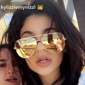 LE DESI X QUAY HIGH KEY GOLD