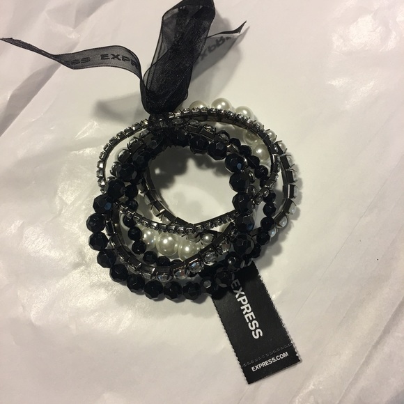 ❣️Sale • Express Black & White Bracelets - Picture 3 of 4